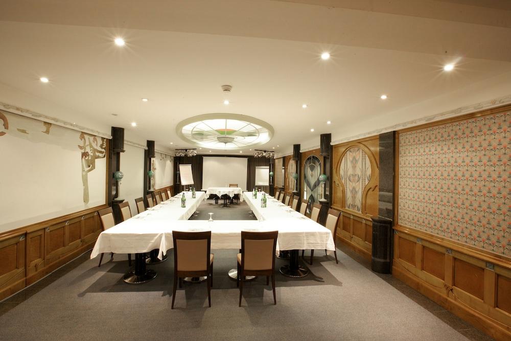 Hotel Alfa