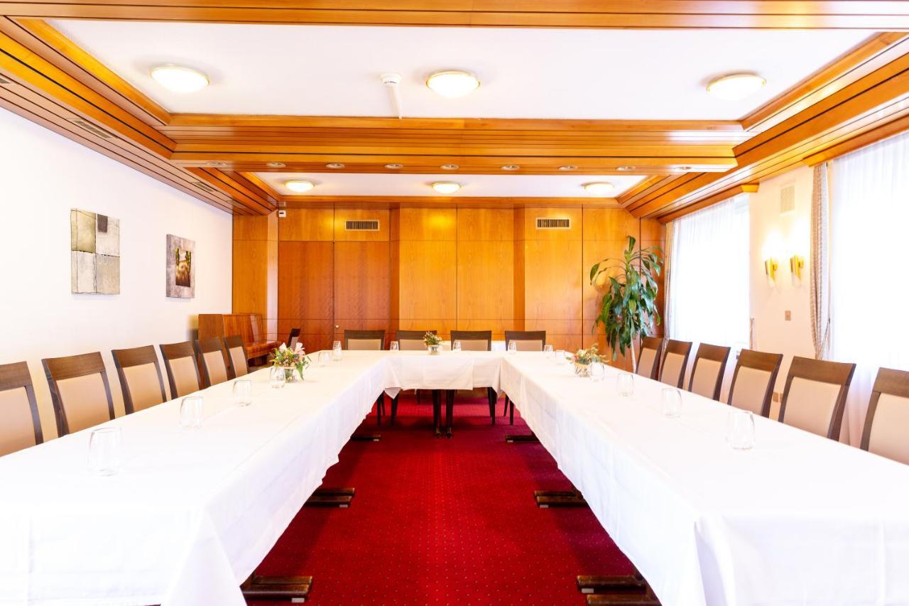 Alfa Hotel Birsfelden